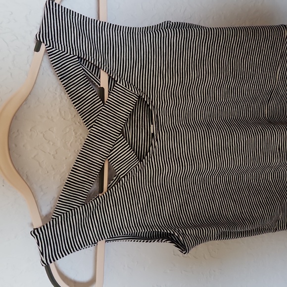 Spring dress - Picture 2 of 4